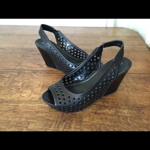 Kenneth Cole Reaction Soley Roller Wedge Sandals